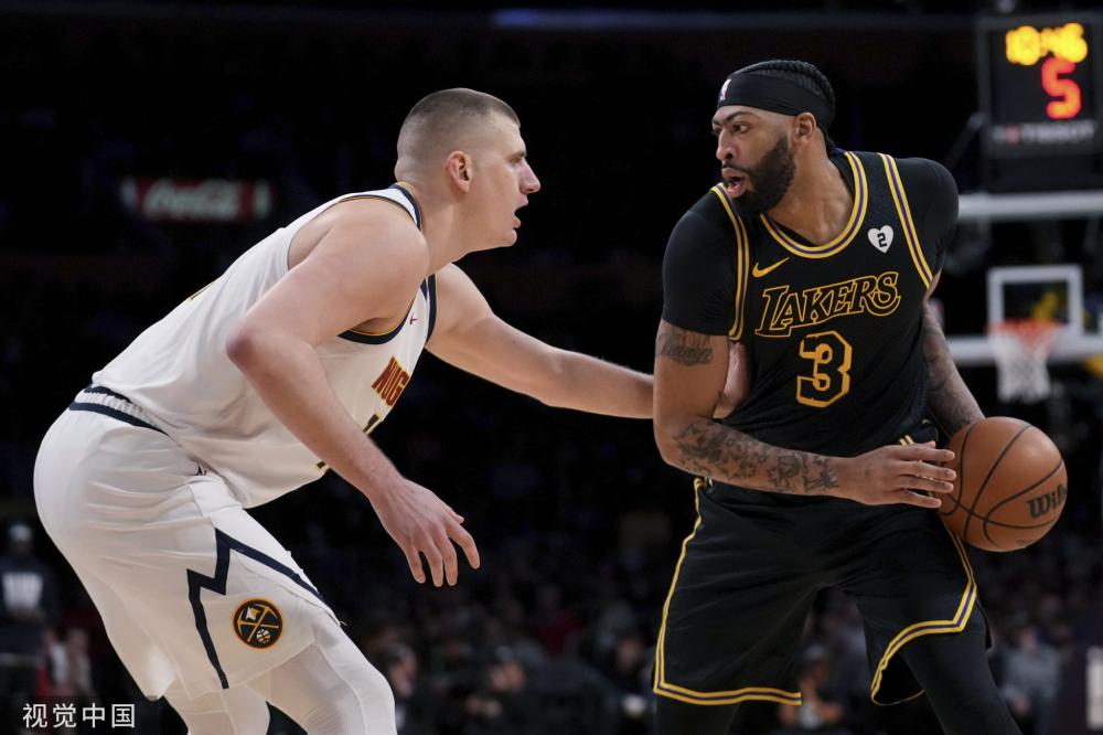 而加拿大的 而加拿大的