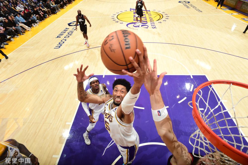 许多球队在 许多球队在